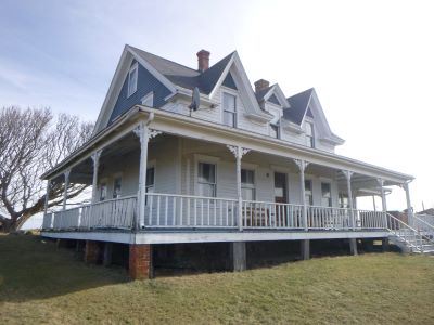 4,315 (1,897 living) sq. ft. 4 bedroom, 2 bathroom Single Family Residence built in 1895