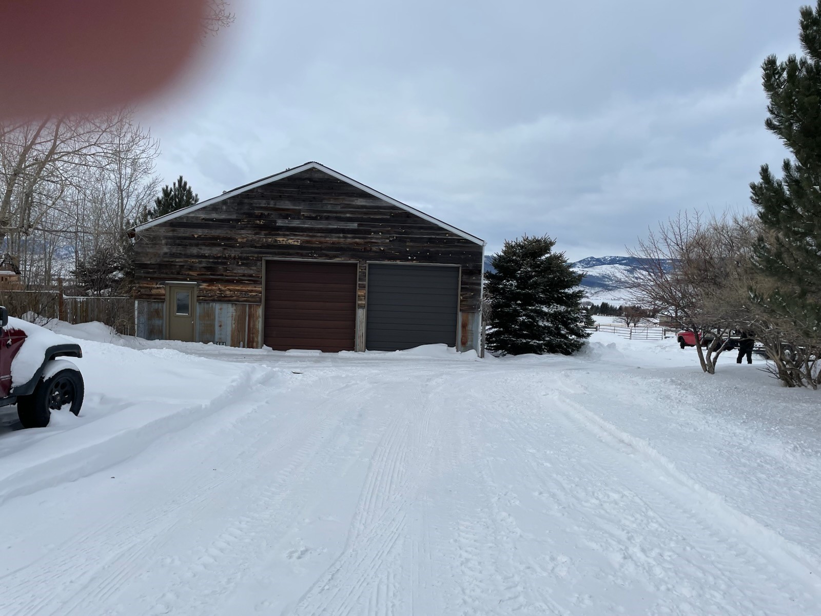 Out building with 2 garage doors