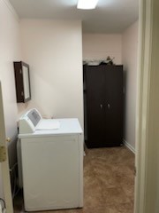 another view of utility room