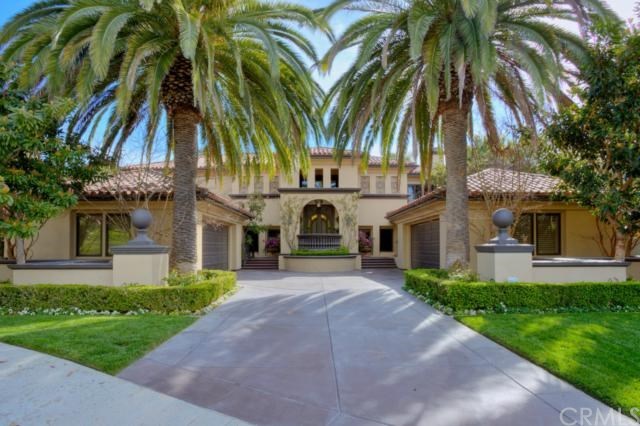 View of front entrance to property