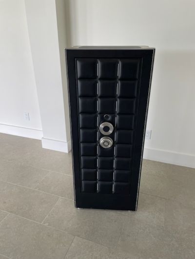 BUBEN & ZÖRWEG Orion Safe -Front view