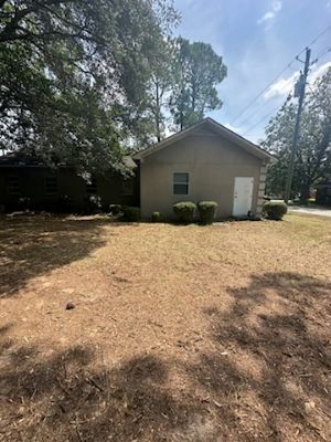 rear view of 205 Donehoo St