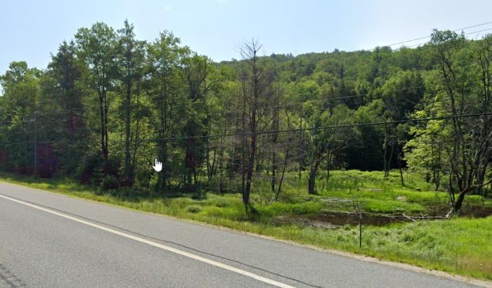 Looking from Rte 9 to the right at the Keene/Roxbury Line