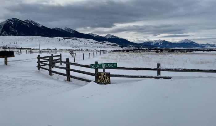 Driveway to property