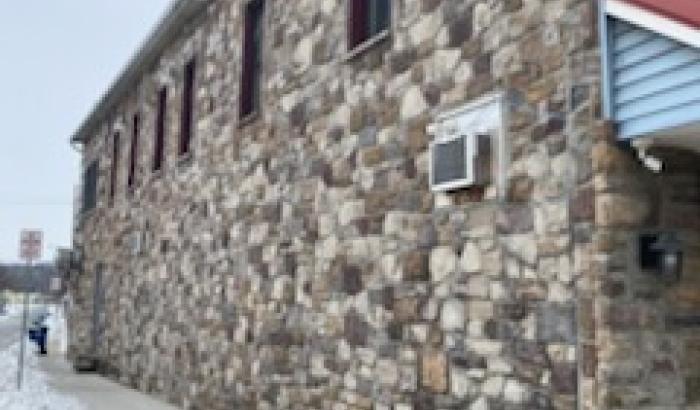 Beginning of right side of building