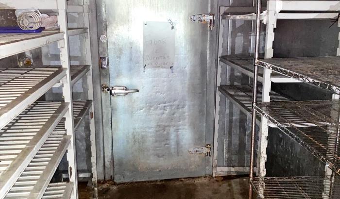 building two walk in cooler