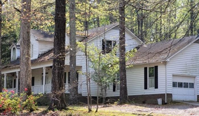2300 sq ft residence known as 175 Brentwood Ln. Henderson NC
