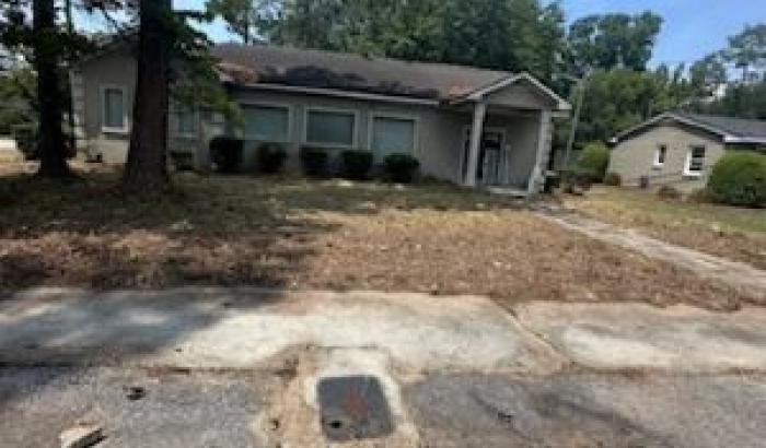 1,793 sq. ft. commercial building built in 1952 situated on 0.34 acre more commonly known as 205 Donehoo St., Statesboro, GA 30458. Parcel No. S41 000053 000