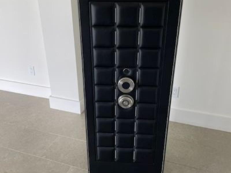 BUBEN & SORWEG Orion Safe for Sale!